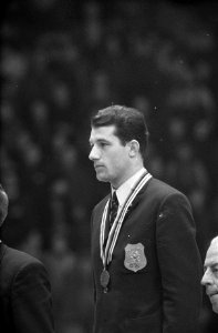 Olympische Winterspelen te Grenoble. Kees Verkerk, gouden medaillewinnaar op de , Bestanddeelnr 921-0851