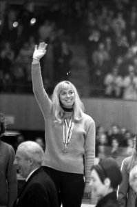 Olympische Winterspelen te Grenoble. Huldiging van Carry Geijssen, winnares van , Bestanddeelnr 921-0799