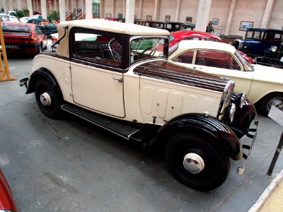 Old Peugeot 201 pic3