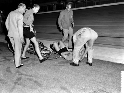 Olympische Spelen te Rome, val van Gerritsen en Paul (tandem), Bestanddeelnr 911-5431