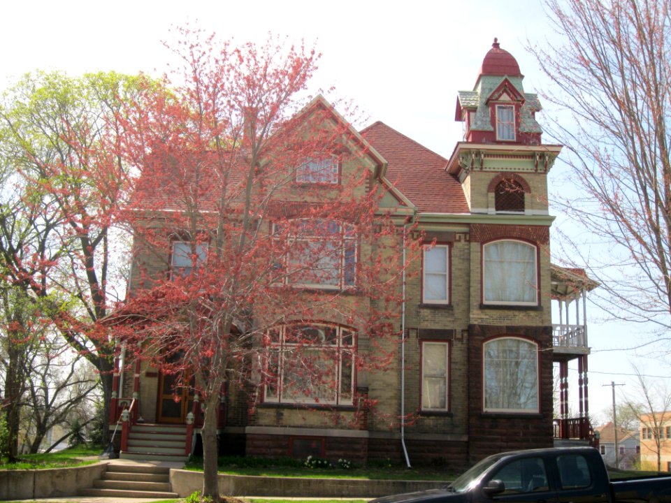 Ole K. Roe House front 1