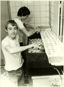 Oliebollenkraam van Boot en Bakker, NL-HlmNHA 5400465069