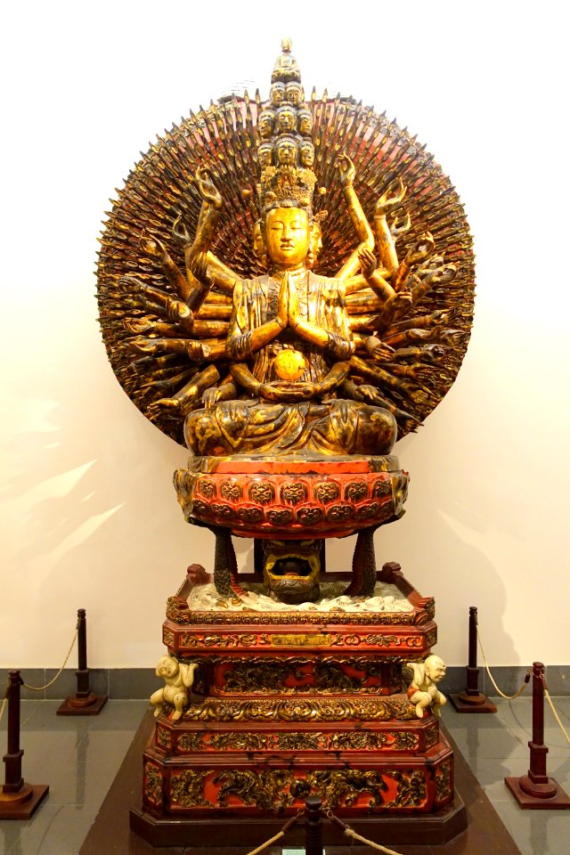 One thousand eye and one thousand arm Guan Yin, view 1, But Thap pagoda, Bac Ninh province, 1657 AD, lacquered wood - Vietnam National Museum of Fine Arts - Hanoi, Vietnam - DSC04956