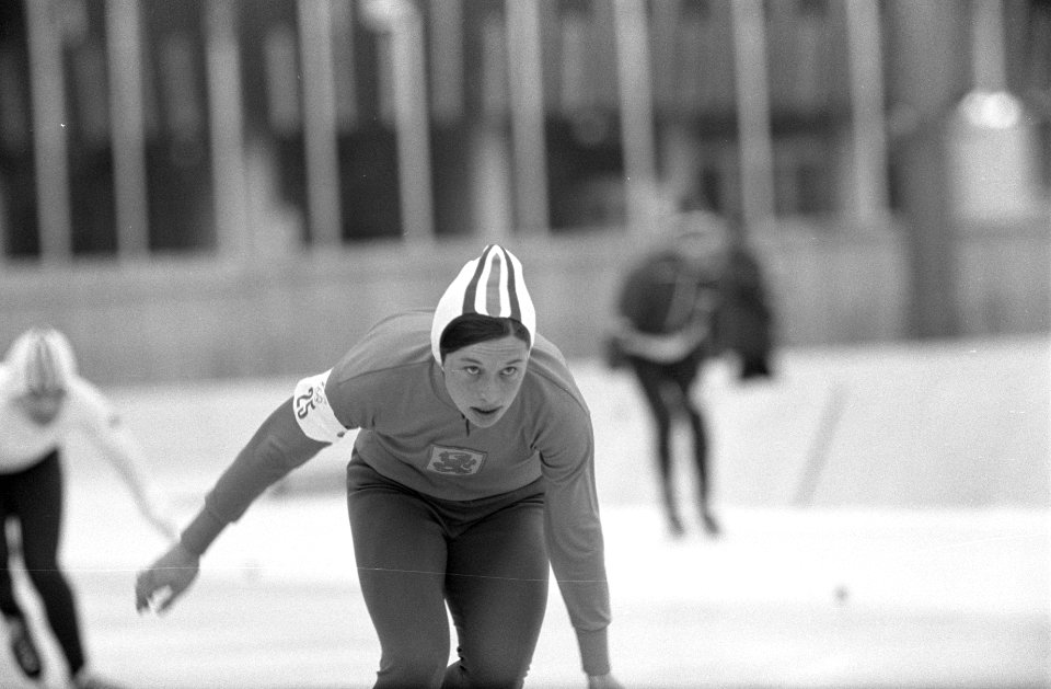 Olympische Winterspelen te Grenoble. De Nederlandse schaatster Wil Burgmeijer in, Bestanddeelnr 921-0671