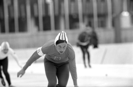 Olympische Winterspelen te Grenoble. De Nederlandse schaatster Wil Burgmeijer in, Bestanddeelnr 921-0671