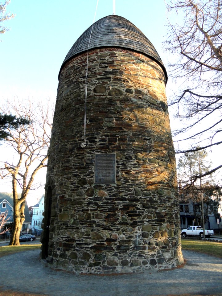 Old Powder House (Somerville, Massachusetts) - DSC04311