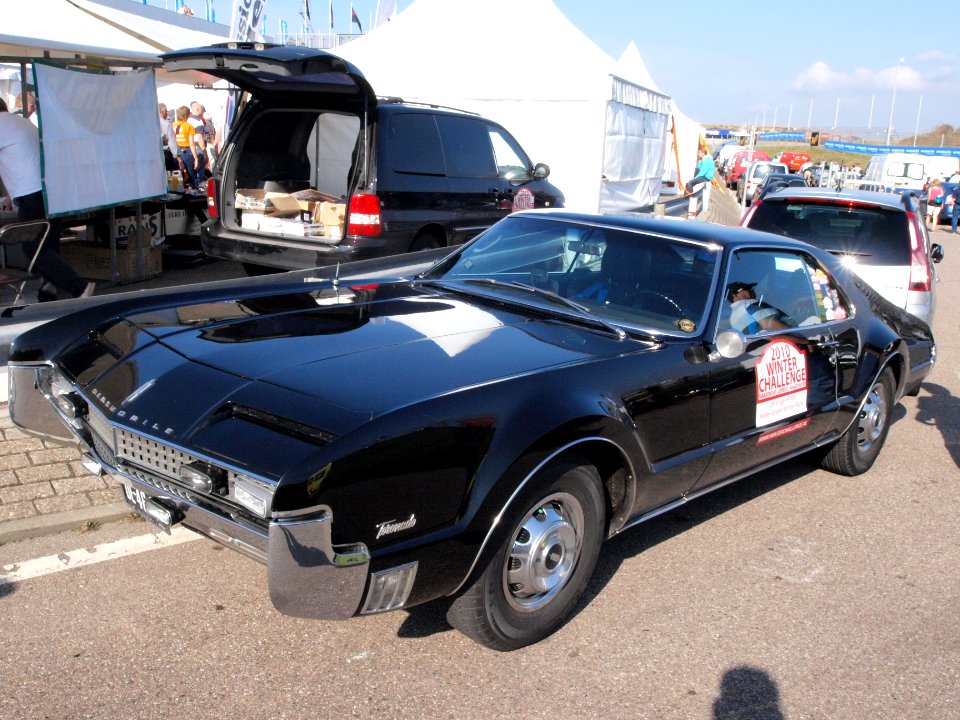 OLDSMOBILE TORNADO dutch licence registration DE-46-07 pic1