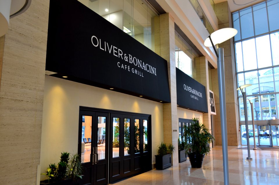 OliverBonaciniCaféGrill