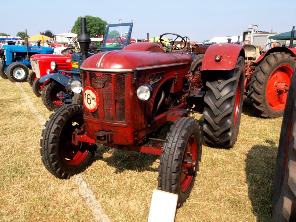 Old red Hanomag Brillant pic1