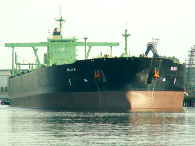 Oliva, IMO 9196606 p1 at the '5e Petroleumhaven', Port of Rotterdam, Holland 04-Jul-2006