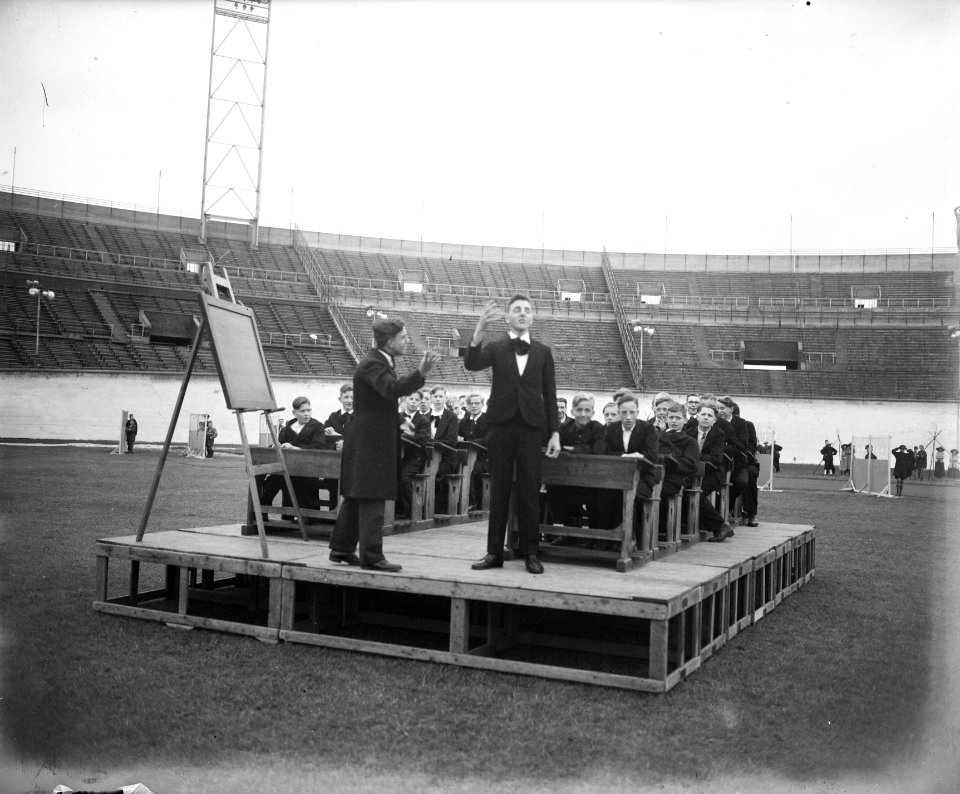 Olympisch Stadion. Repetitie Dag van de Jeugd. Klaslokaal, Bestanddeelnr 902-8357