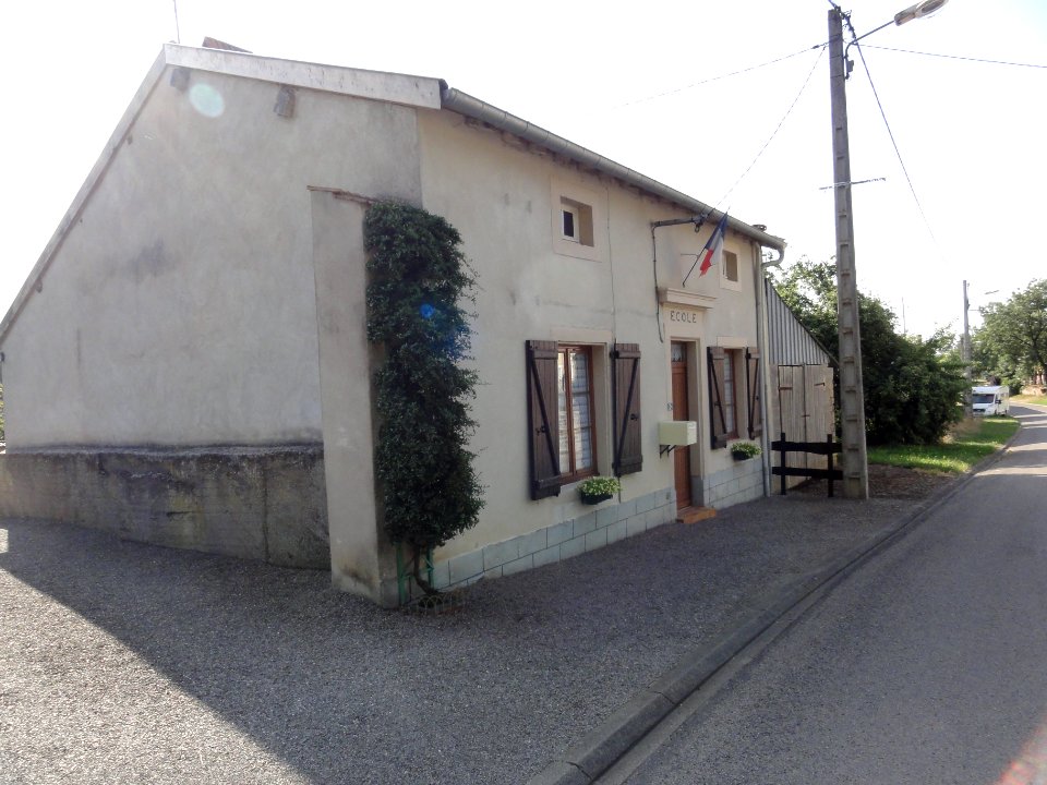 Ollières (Spincourt, Meuse) école