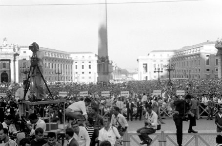 Olympische Spelen te Rome, Paus Johannes XXIII zegent de deelnemers aan de Spele, Bestanddeelnr 911-5391