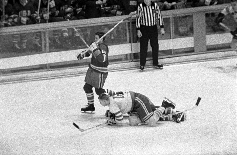 Olympische spelen ijshockey Zweden tegen Amerika, Bestanddeelnr 921-0652