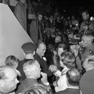Olympische Spelen 1964 te Innsbruck, Prins Bernhard , Prinses Beatrix en Sjoukje, Bestanddeelnr 916-0193