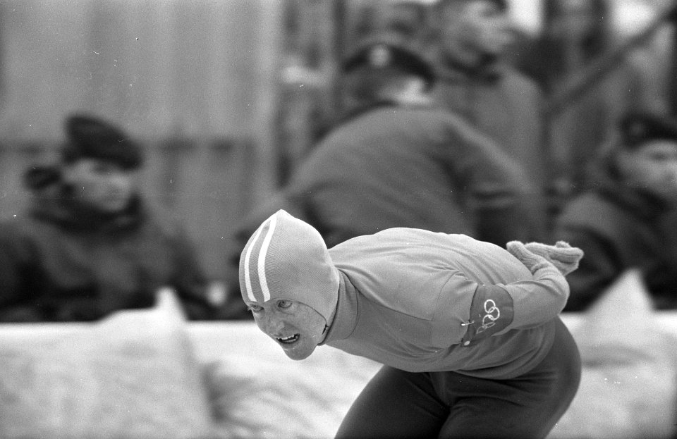 Olympische Spelen Grenoble, nummer 16 Nottet in aktie, Bestanddeelnr 921-0906