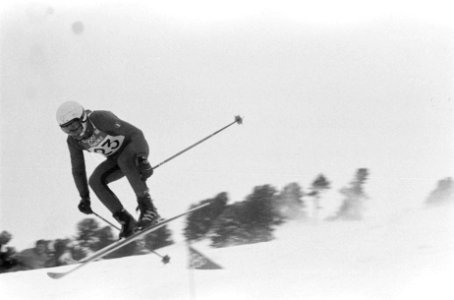 Olympische spelen, nummer 23 Teresio Vachet (It), nummer 24 Bjorne Strand (N), Bestanddeelnr 921-0661