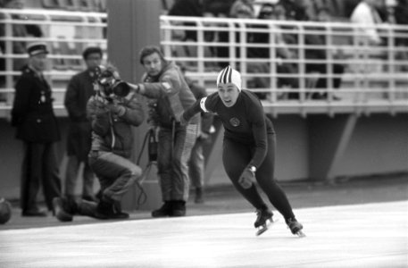 Olympische Spelen Grenoble, nummer 29 Perrenoud (Frankrij nummer 30 Egorova, num, Bestanddeelnr 921-0674