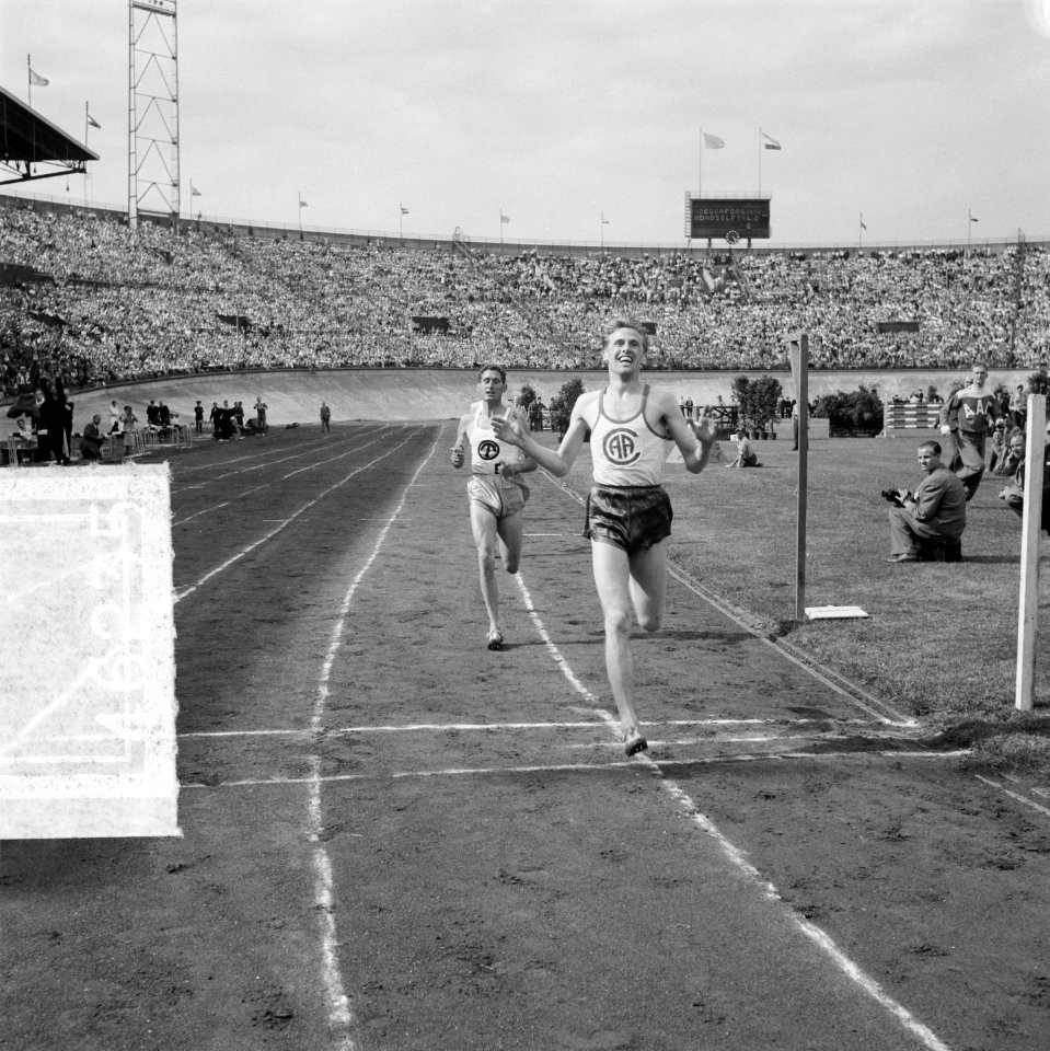 Olympische dag Hans Hartong tegen Slijkhuis, Bestanddeelnr 904-6235