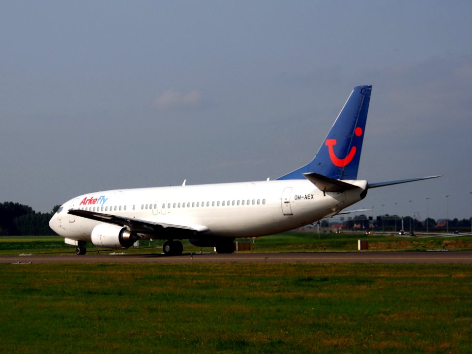 OM-AEX ArkeFly Boeing 737-4Y0 - cn 25178 taxiing 14july2013 pic-006