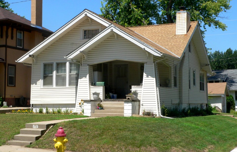 Omaha, Nebraska 2852 Bauman Ave