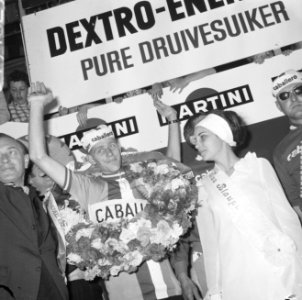 Olympias toer 1966, winnaar Jan van der Horst uit Haar en de toermiss, Bestanddeelnr 919-1623