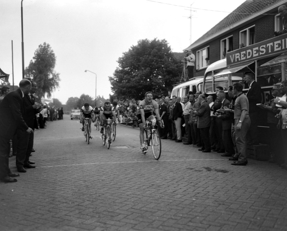 Olympiatoer, finish te Veldhoven, finish, Bestanddeelnr 916-4720