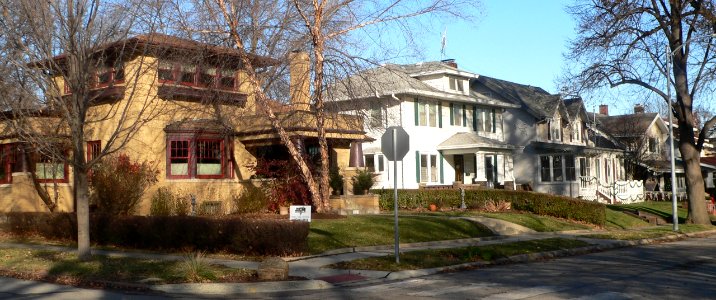 Omaha, Nebraska Pine St x 36 St NE corner