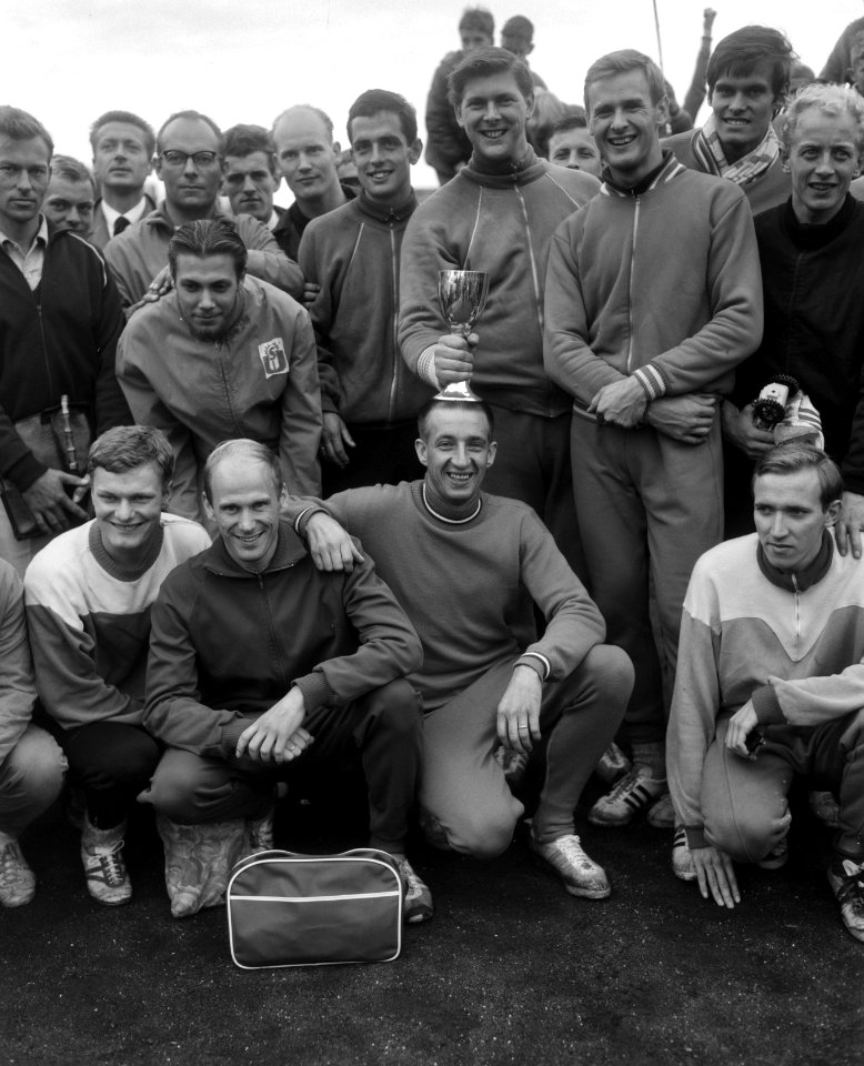 Om de PH-beker te Amsterdam, ACC won het clubkampioenscha in midden captain Van , Bestanddeelnr 918-1709