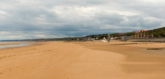 Omaha Beach towards the monuments