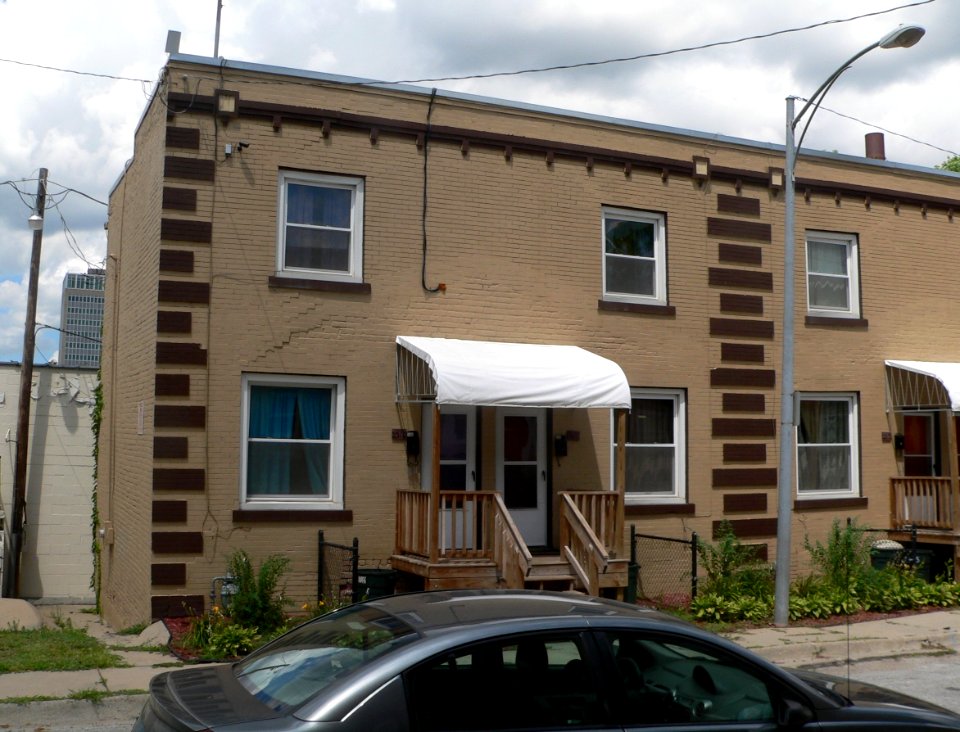 Omaha, Nebraska 2314-2316 Dewey Ave from S 1