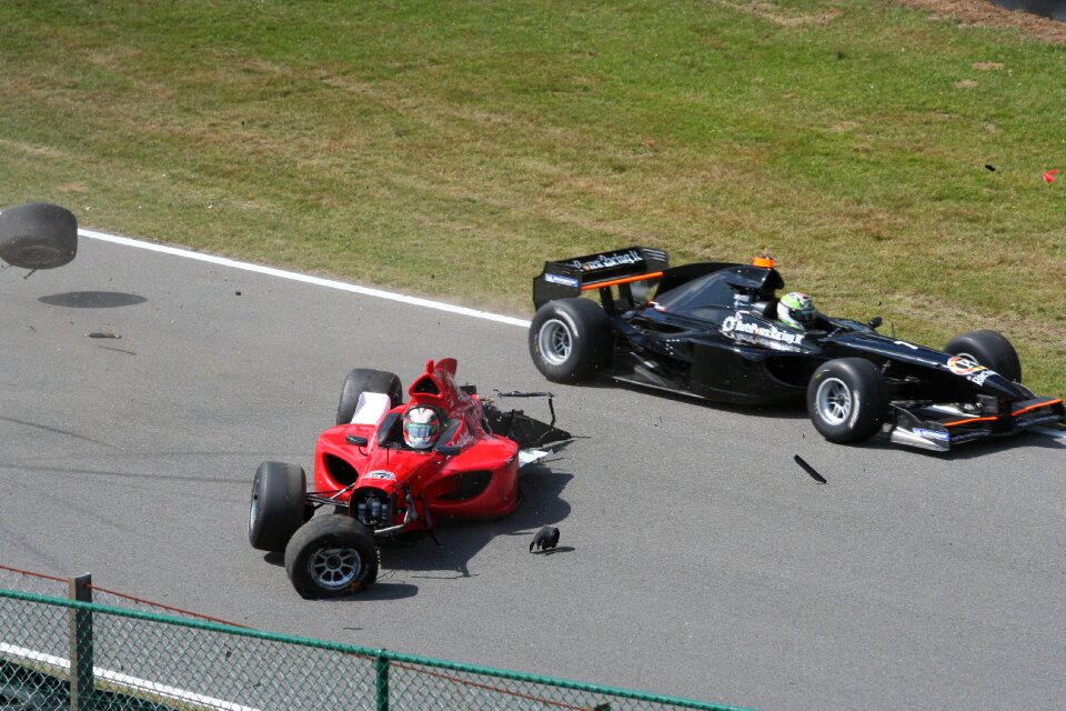Accident crash motorsports