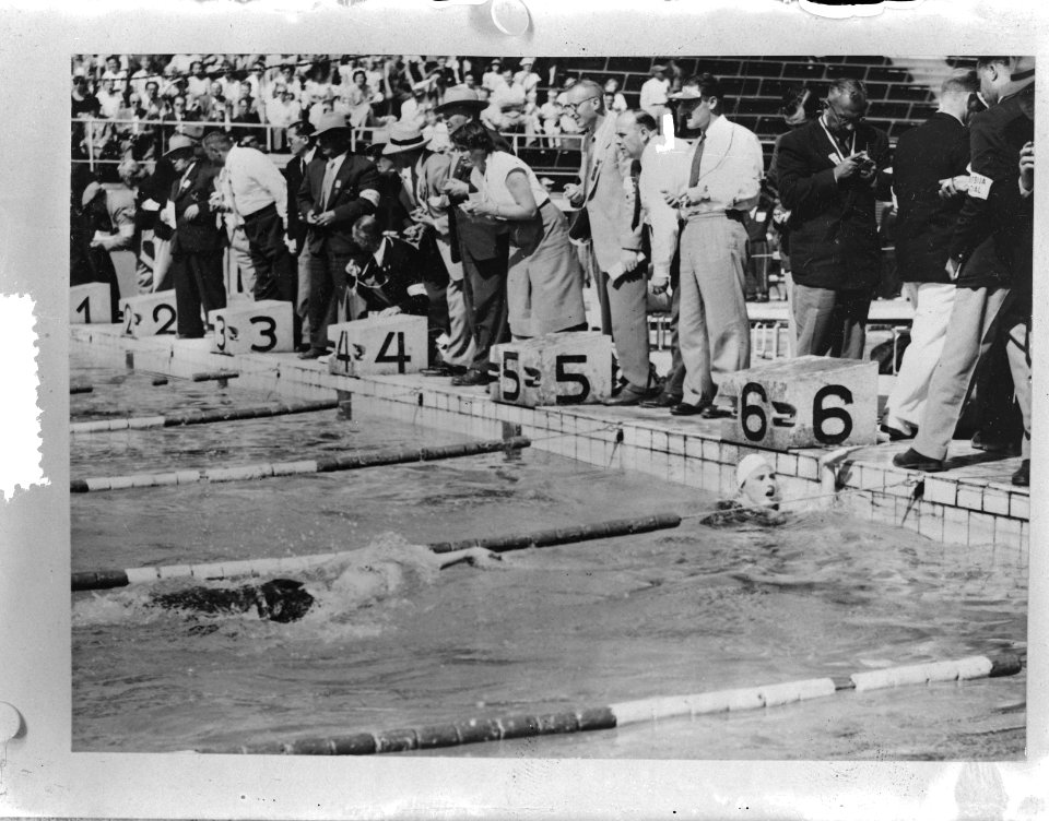 Olympische Spelen. Finish 100m dames Geertje Wielema, Bestanddeelnr 905-2455