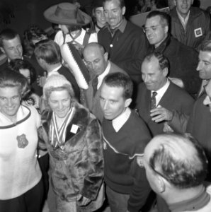 Olympische Spelen 1964 te Innsbruck, Lydia Skoblikova en Sjoukje Dijkstra, Bestanddeelnr 916-0196