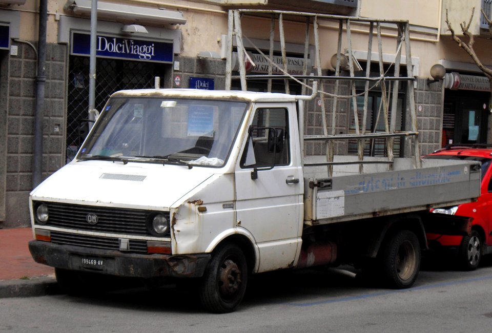OM Grinta pick-up truck