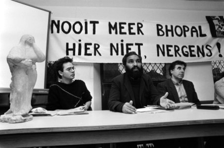 Op een persconferentie van Nooit meer Bhopal in Utrecht sprak o.m. Dinesh Ahro, Bestanddeelnr 933-5010