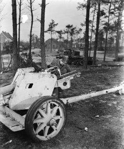 Oorlogsmuseum bij Overloon. Duits pantserafweergeschut, Bestanddeelnr 901-0504