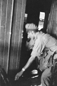 Op donderdag 1 april 1948 arriveerde per Volendam een contingent van 127 solda, Bestanddeelnr 1603-1-6