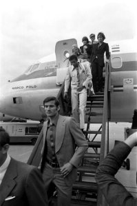 Op de voorgrond voetballer Giacinto Facchetti, Bestanddeelnr 925-6248