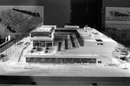 Ontwerp van de Weense architect Wilhelm Holzbauer, tentoongesteld in Museum Fod…, Bestanddeelnr 925-5961