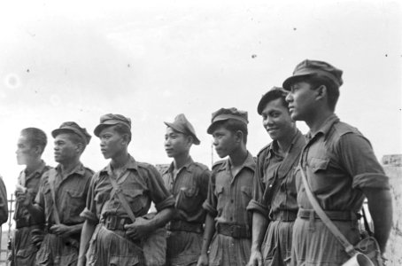Op donderdag 1 april 1948 arriveerde per Volendam een contingent van 127 solda, Bestanddeelnr 1603-1-1