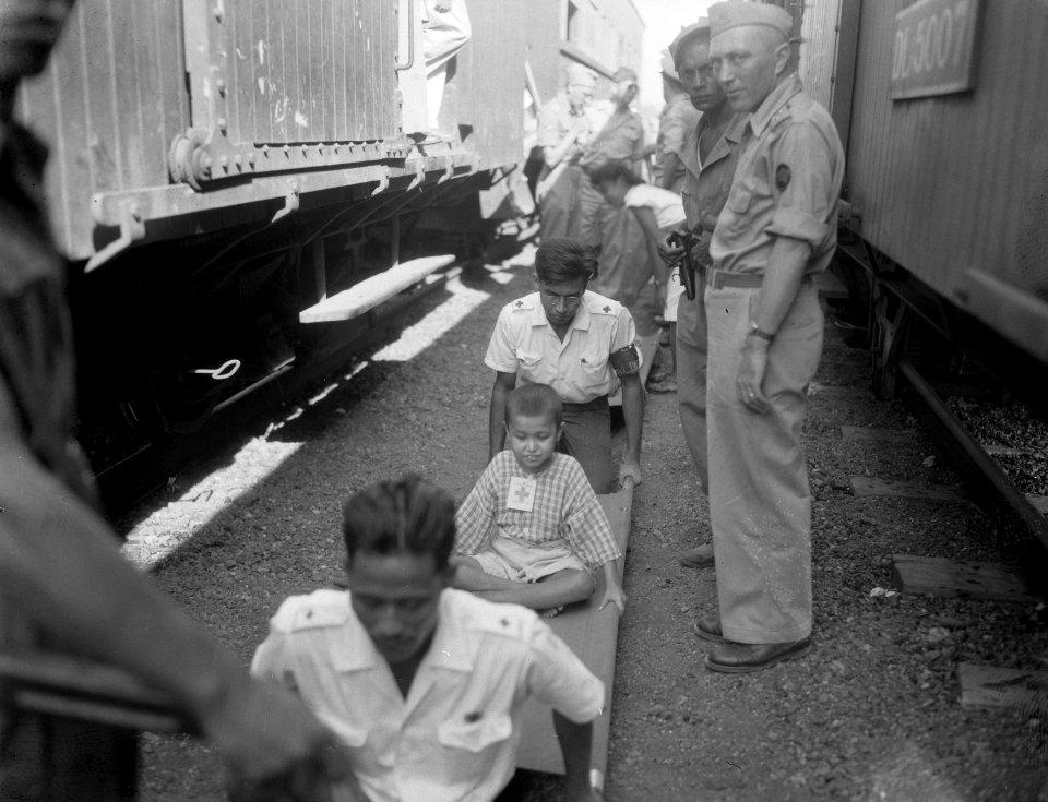 Op 11 juli werden er uit Republikeins gebied een aantal verweesde kinderen via G, Bestanddeelnr 13993