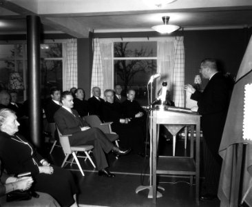 Onthulling standbeeldje vrouwe Elisabeth Gravin van Culemborg, Bestanddeelnr 907-4947