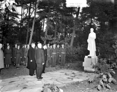 Onthulling standbeeld H. Dunant (Woudschoten Zeist), Bestanddeelnr 906-0151