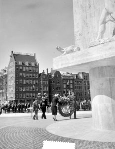 Onthulling Nationaal Monument, Bestanddeelnr 907-7402