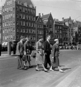 Onthulling Nationaal Monument Urnen (Groningen), Bestanddeelnr 907-7420