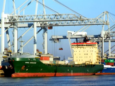 OOCL Moscow IMO 9220079 loading and unloading in the Amazone harbour Port of Rotterdam 15-Dec-2007