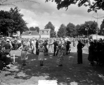 Oogstfeest in Raalte. Boerendansers, Bestanddeelnr 905-2731