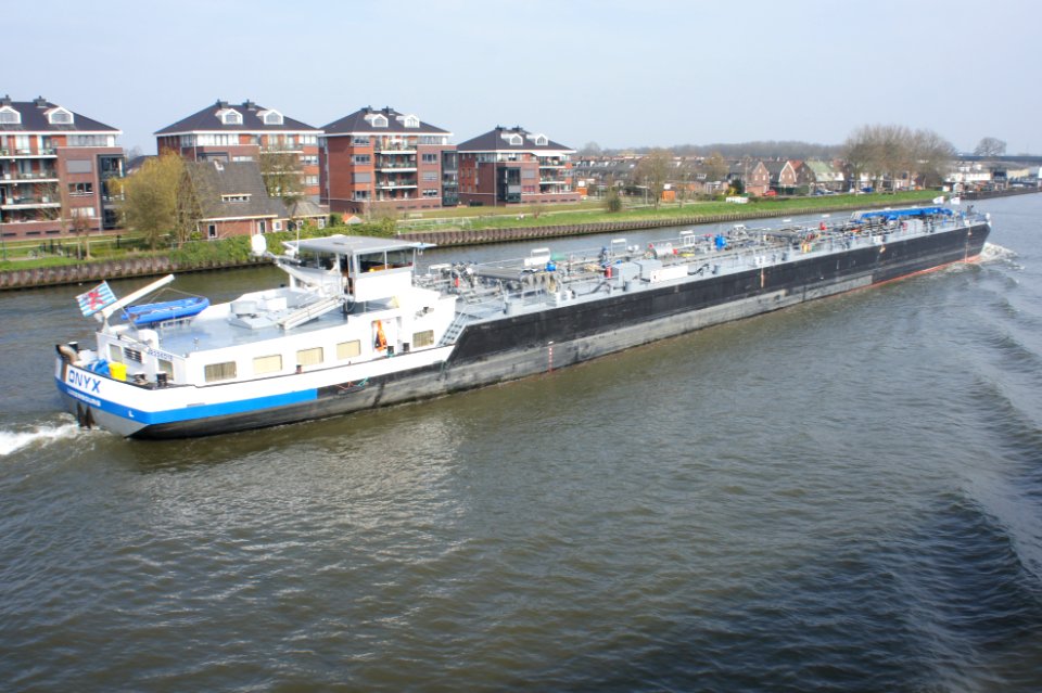 Onyx - ENI 02334018, Amsterdam-Rijnkanaal, pic2