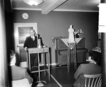 Onthulling standbeeldje vrouwe Elisabeth Gravin van Culemborg, Bestanddeelnr 907-4946